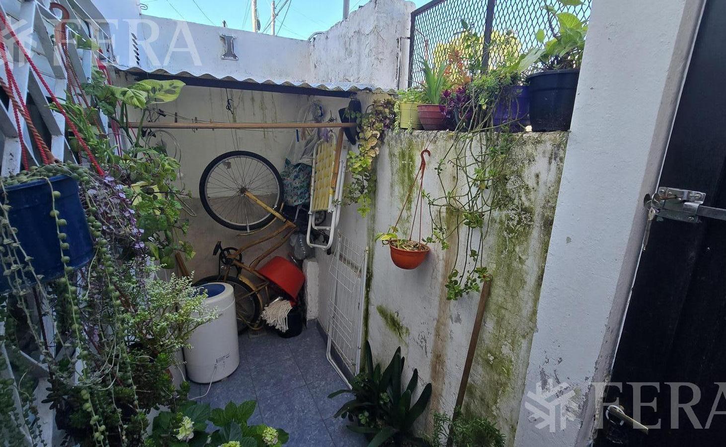 Foto de Venta PH 2 ambientes en Quilmes, imagen 2