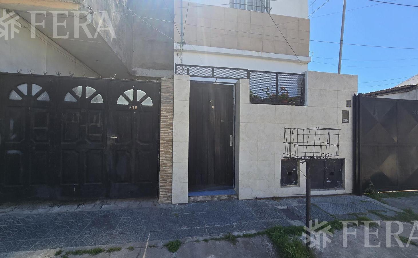 Foto de Venta PH 2 ambientes en Quilmes, imagen 1