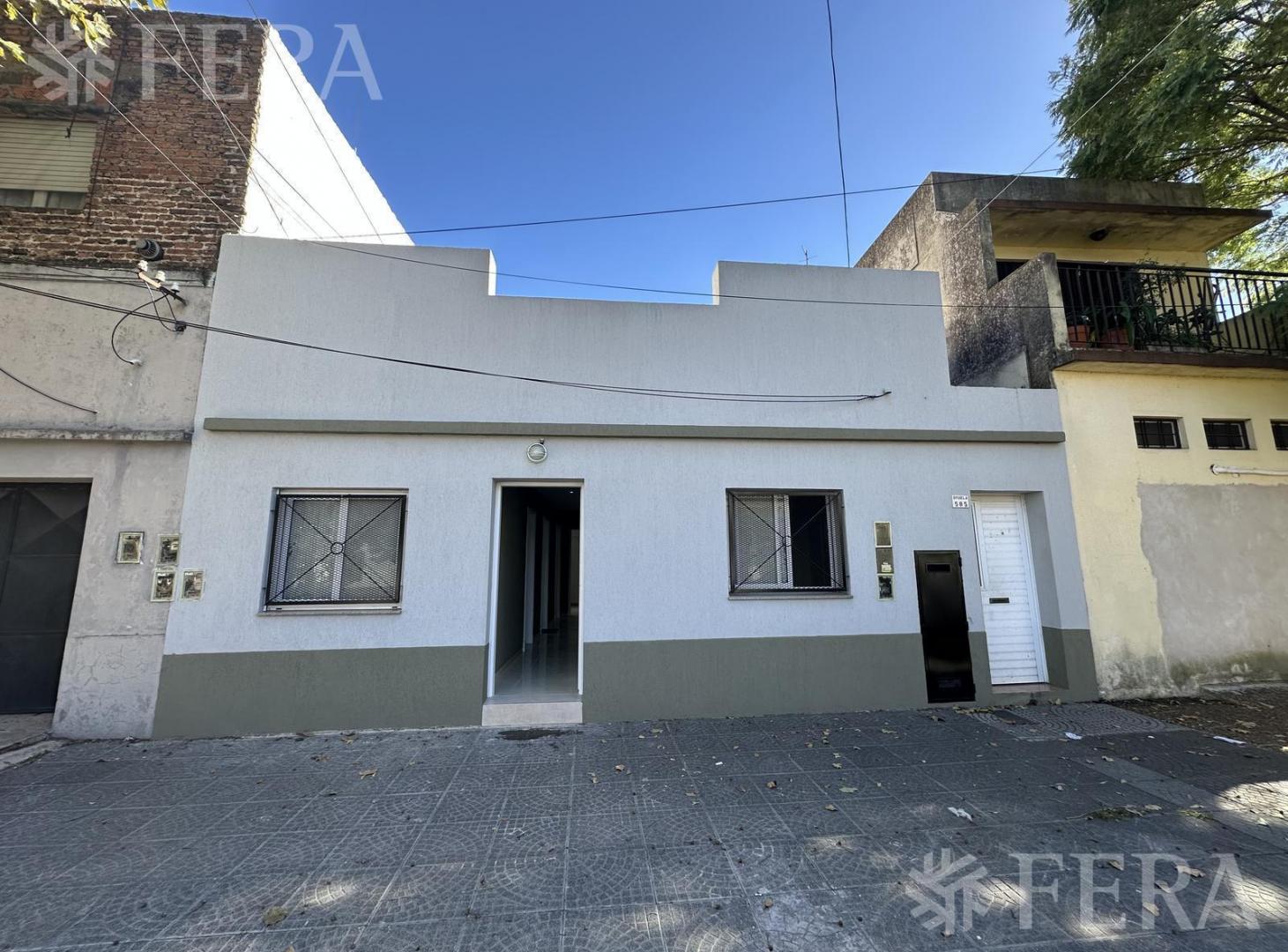 Foto de Venta PH 4 ambientes con patio en Villa Dominico, imagen 1