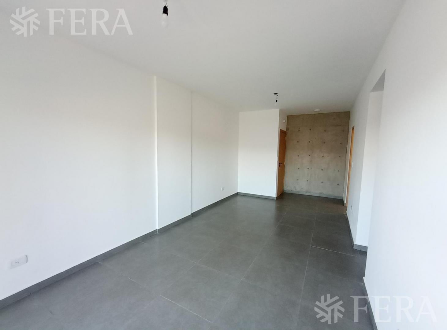 Foto de Alquiler departamento 4 ambientes con cochera en Villa Dominico, imagen 3