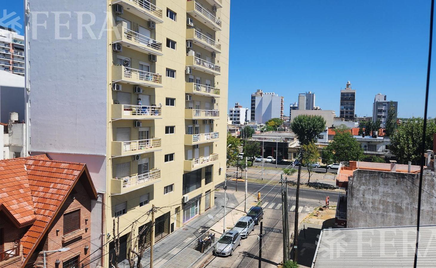 Foto de Venta departamento 3 ambientes con balcón en Wilde, imagen 3