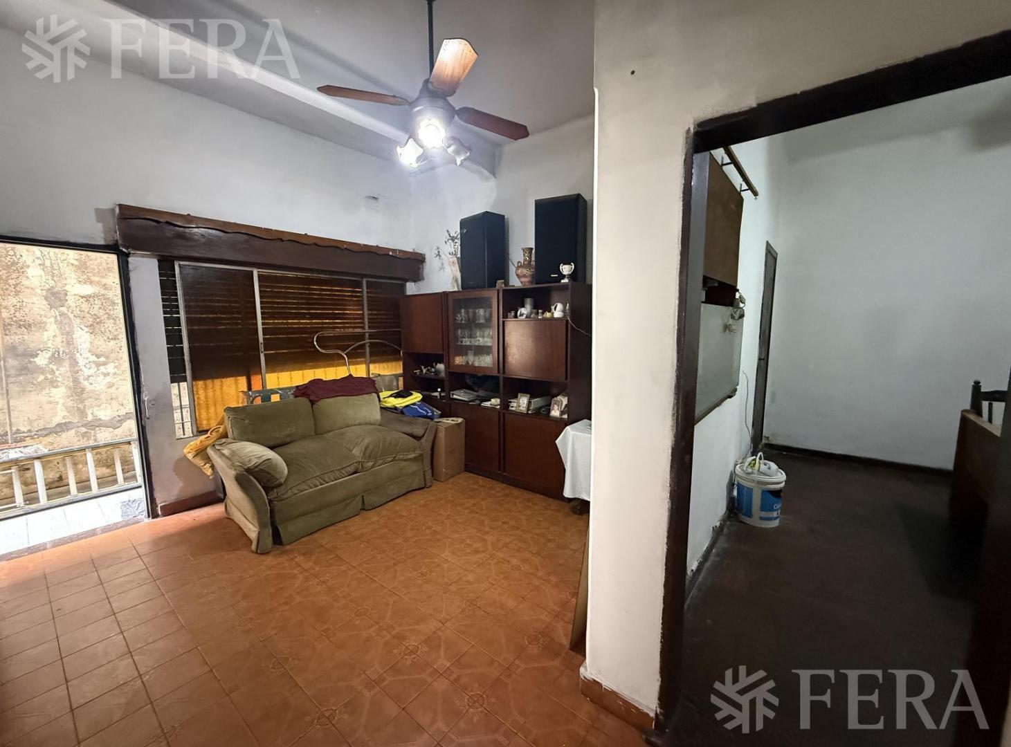Foto de Venta PH 3 ambientes con patio en Bernal, imagen 4