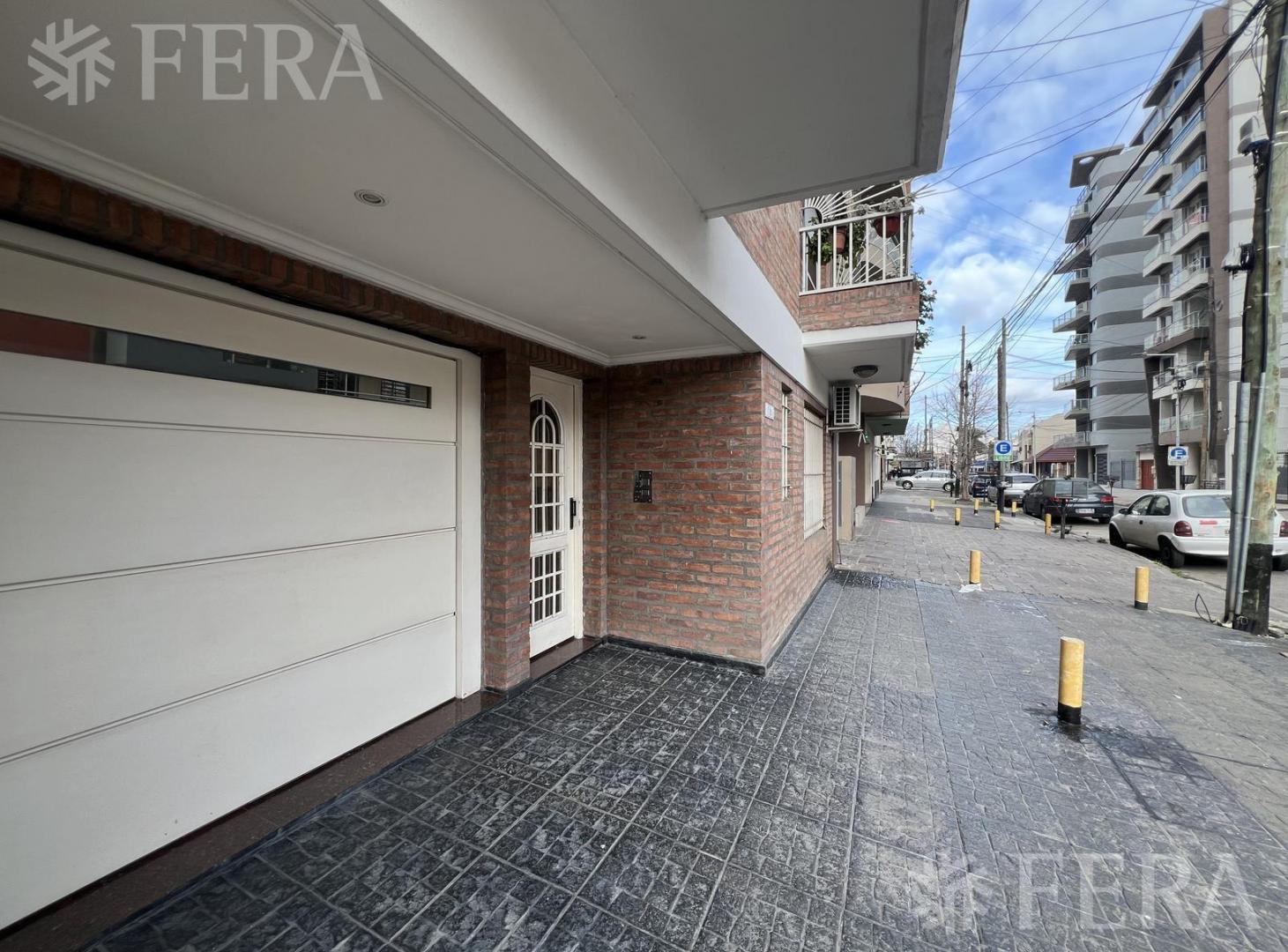 Foto de Venta departamento 3 ambientes con balcón en Wilde, imagen 3