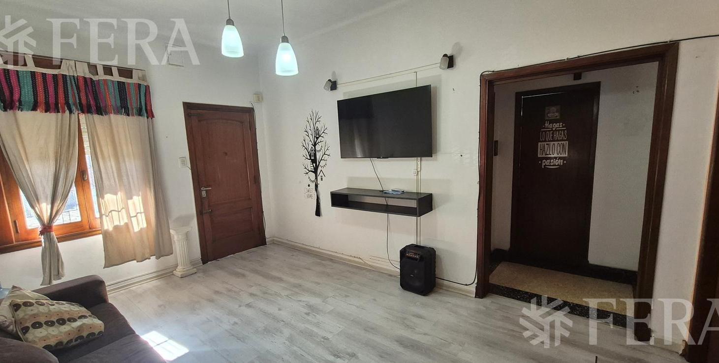 Foto de Venta casa 3 ambientes con cochera en Bernal Oeste, imagen 4