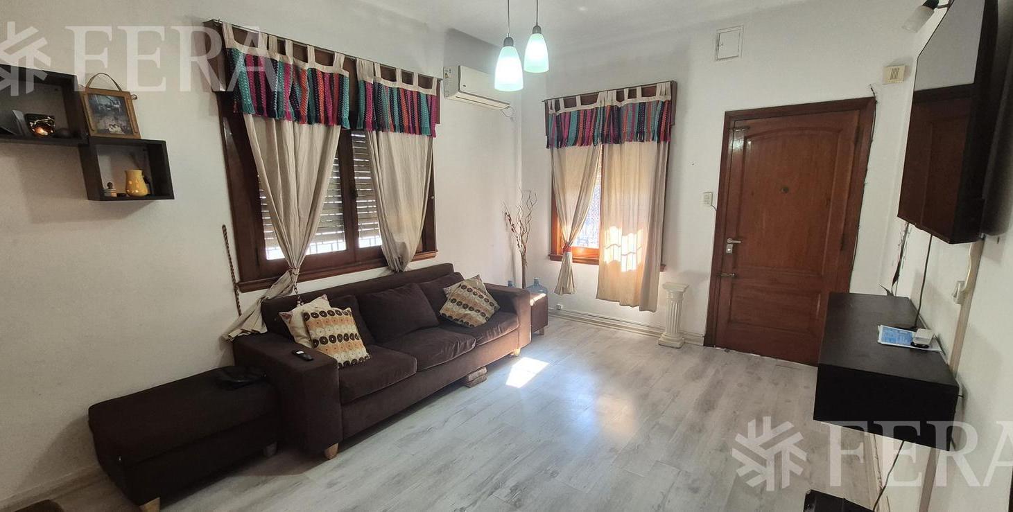Foto de Venta casa 3 ambientes con cochera en Bernal Oeste, imagen 3
