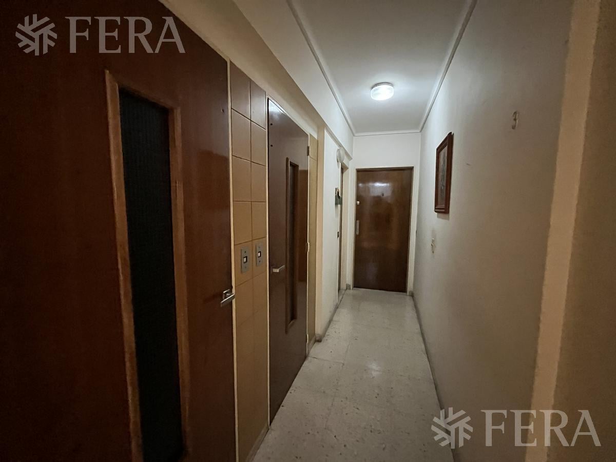 Foto de Venta departamento 4 ambientes con balcón en Wilde, imagen 2
