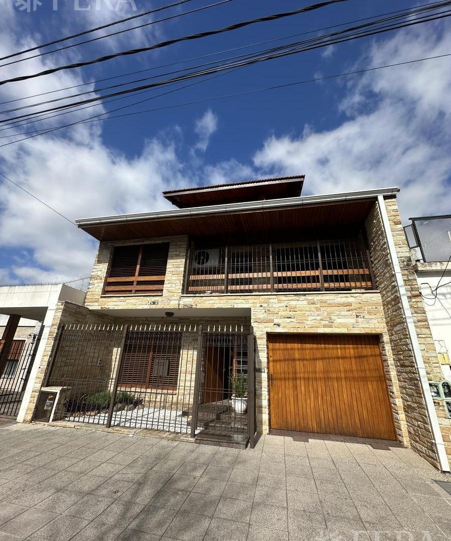 Foto de Venta casa 4 ambientes con cochera y piscina en Wilde, imagen 3