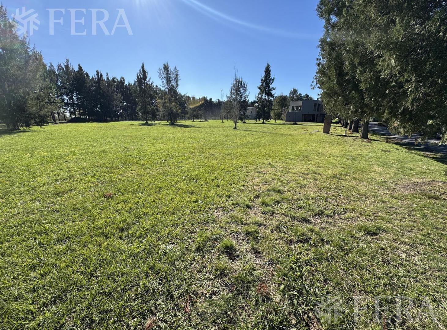 Foto de Venta de terreno de 1063,71 m2 en Miralagos II Club de campo y spa, imagen 2