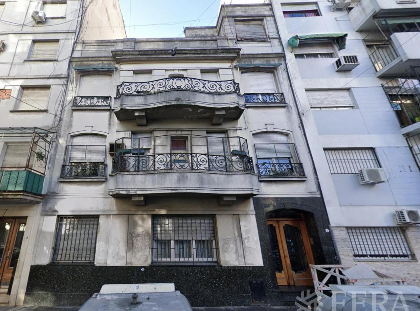 Foto de Venta departamento 3 ambientes con patio en Flores, imagen 2