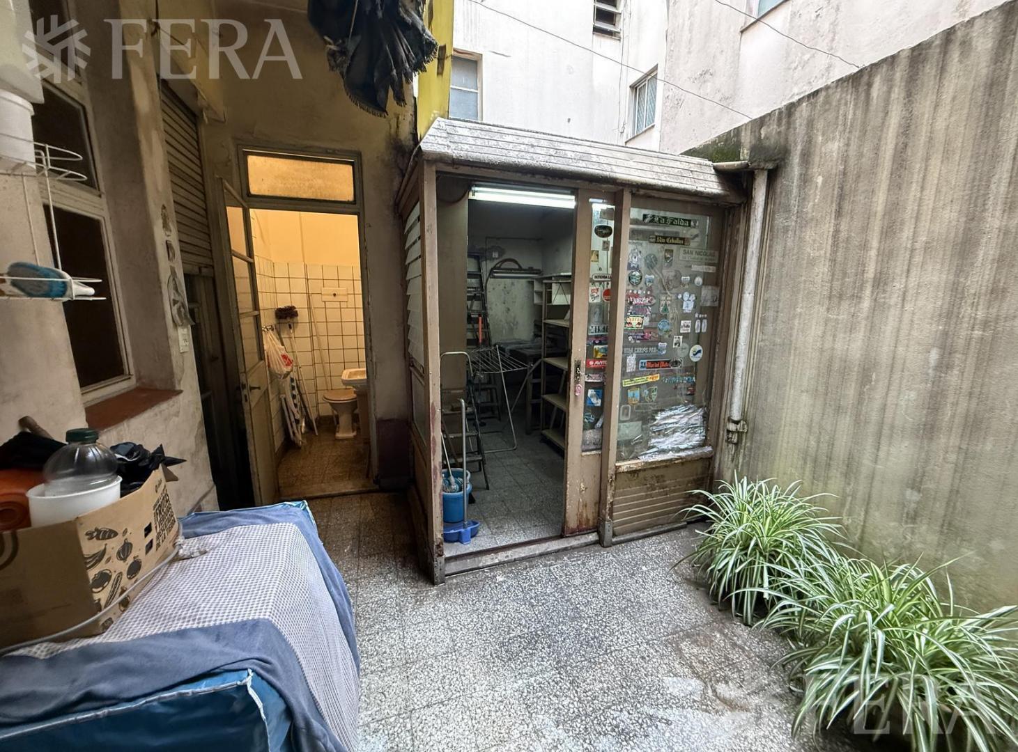 Foto de Venta departamento 3 ambientes con patio en Flores, imagen 5
