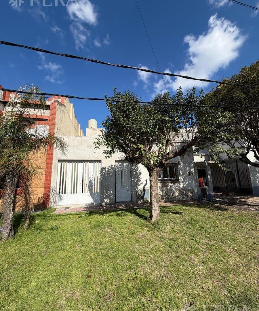 Foto de Venta casa 2 ambientes con cochera en Wilde, imagen 5