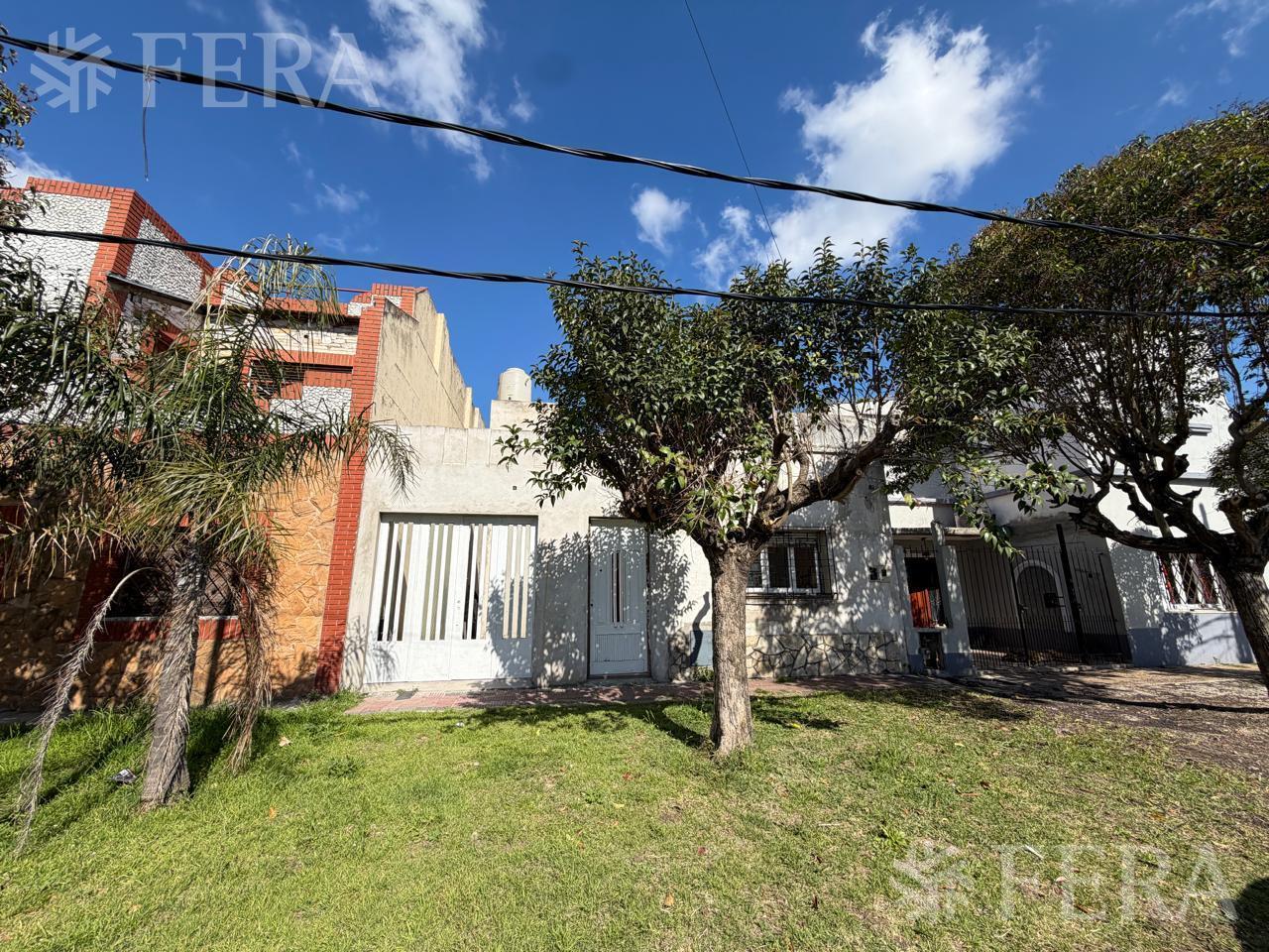 Foto de Venta casa 2 ambientes con cochera en Wilde, imagen 3