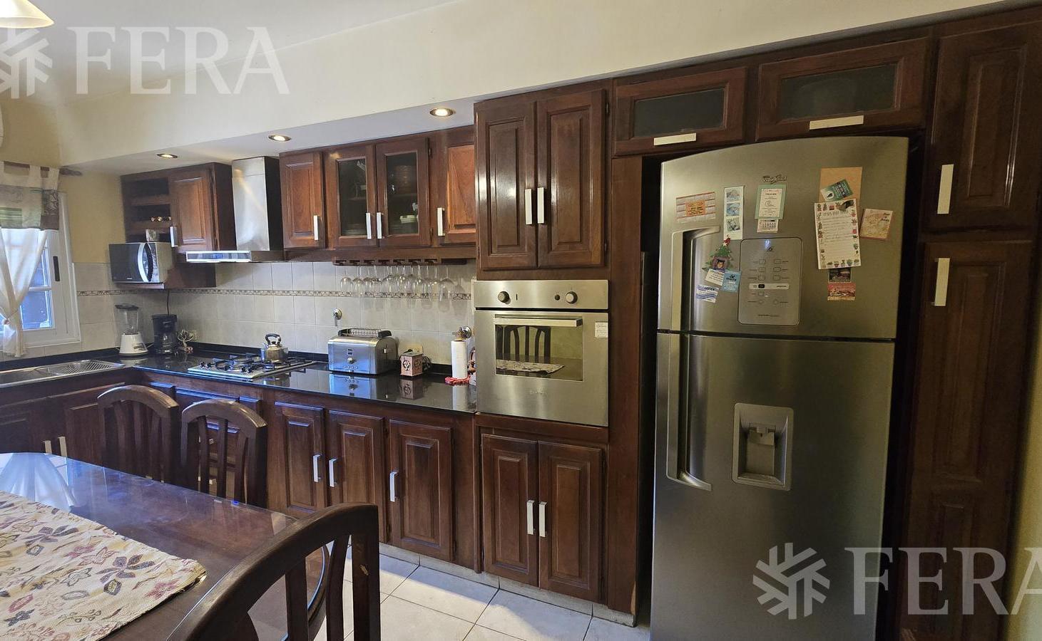 Venta PH 4 ambientes con patio en Wilde