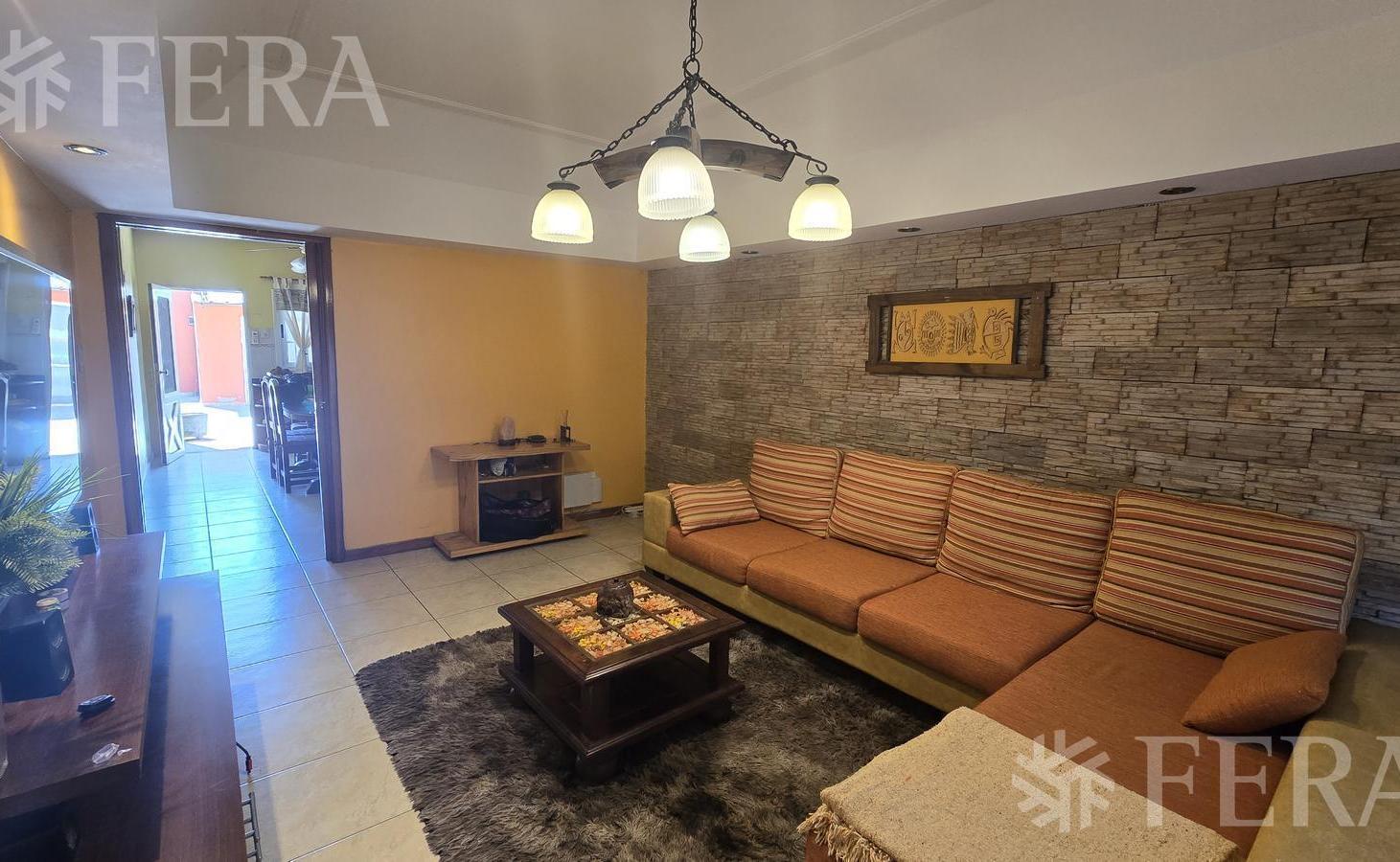 Foto de Venta PH 4 ambientes con patio en Wilde, imagen 3