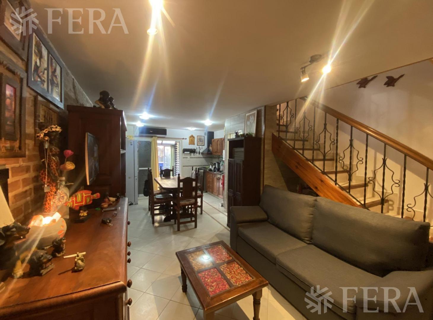 Foto de Venta de PH 3 ambientes con cochera en La Plata, imagen 3