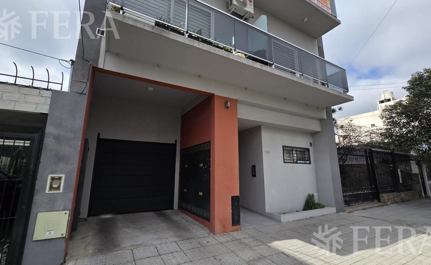 Foto de Venta departamento 2 ambientes con cochera en Wilde, imagen 2