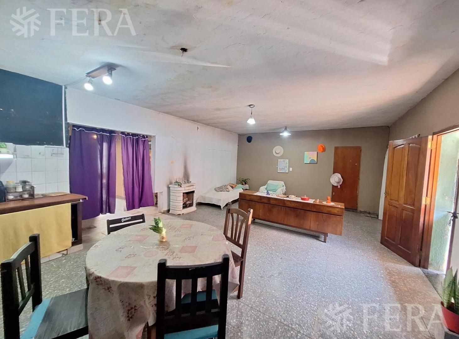 Foto de Venta casa para dos familias con terraza en Lanús, imagen 3