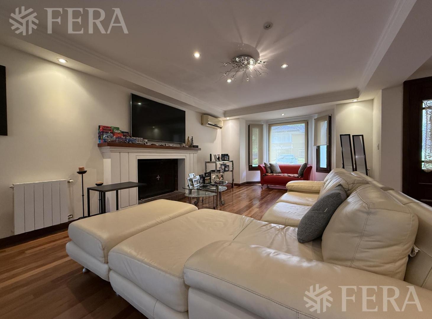 Foto de Venta Casa 5 ambientes con parrilla y piscina en Abril Club De, imagen 5
