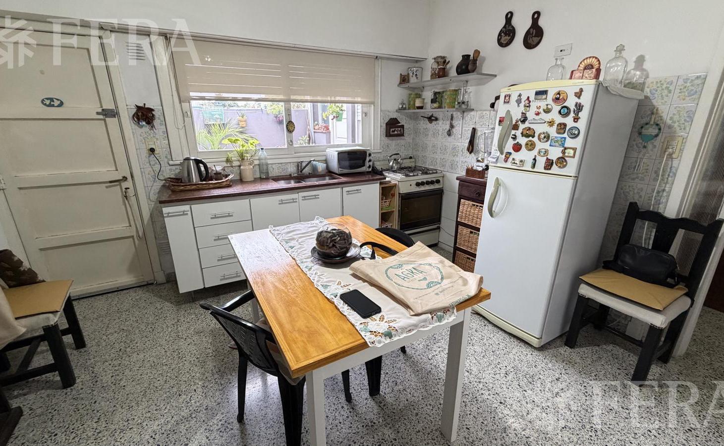 Foto de Venta PH 4 ambientes con balcón y terraza en Bernal, imagen 3
