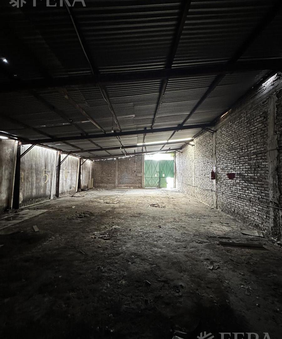 Foto de Venta galpón de 188 m2 en Wilde, imagen 2