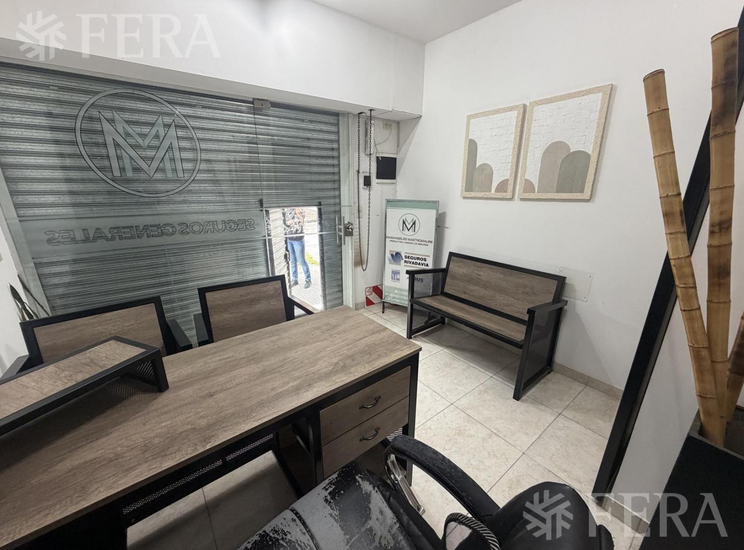 Foto de Venta casa con local en Villa Domínico, imagen 3