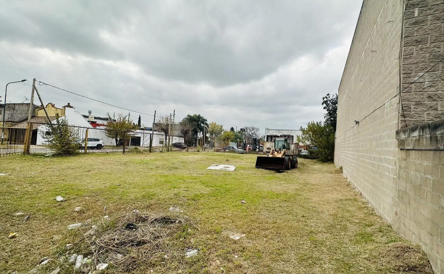 Terreno Industrial Ubicado sobre Colectora Este - 700m2 3