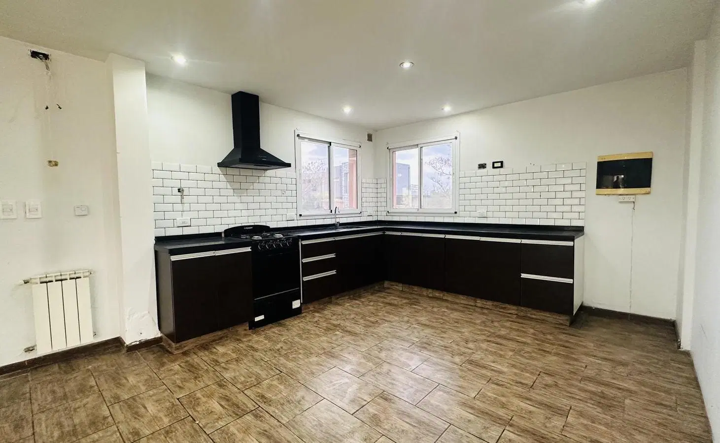 Casa 4 Ambientes con Piscina - Barrio Santa Guadalupe 3