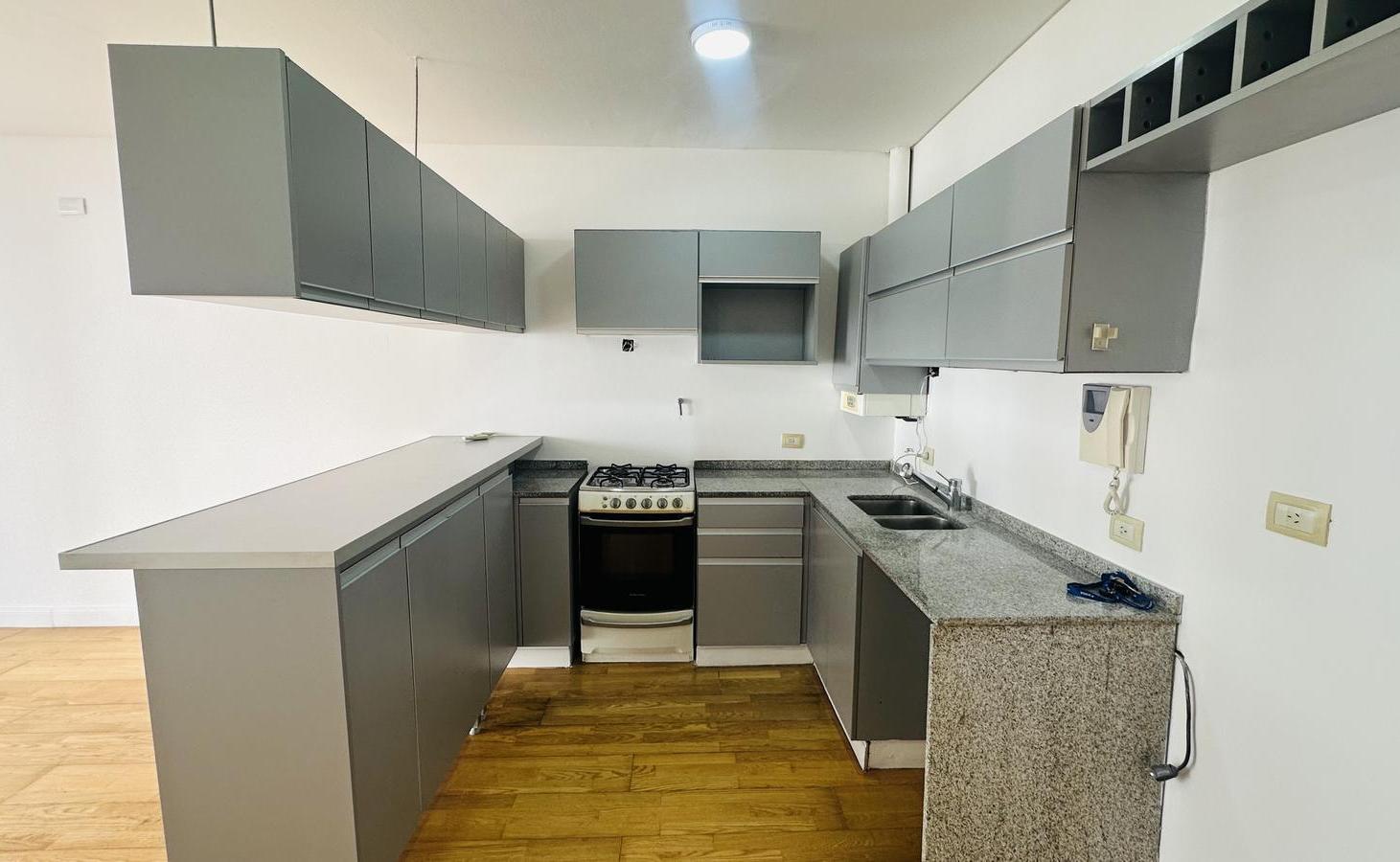 Foto de Excepcional 3 AMB con Balcon terraza con Pergola y Parrilla, imagen 2