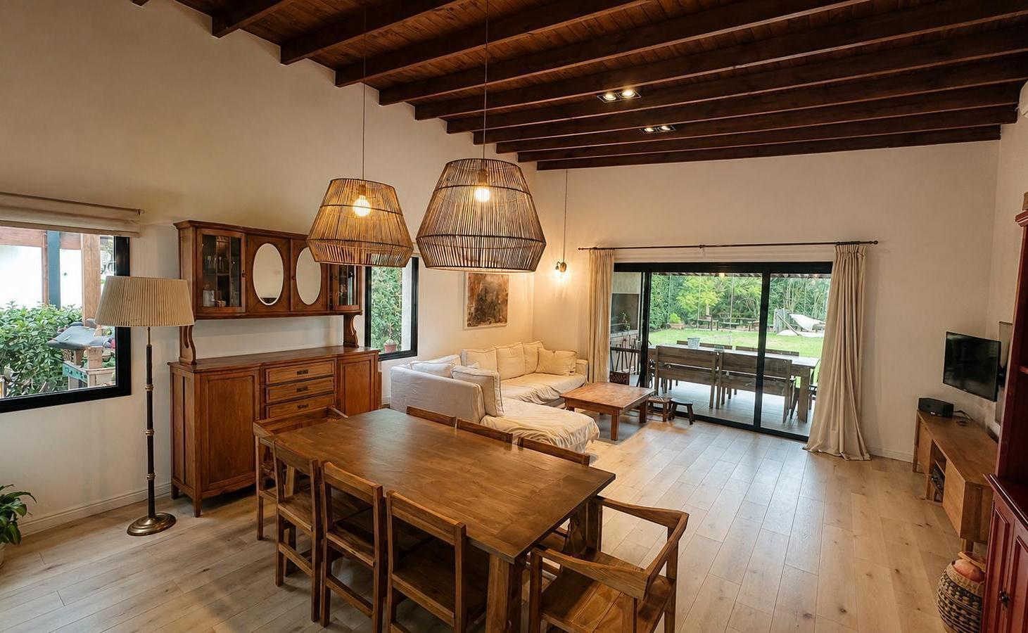 Foto de Casa 4 Ambientes con pisicna - Barrio Santa Guadalupe, imagen 3