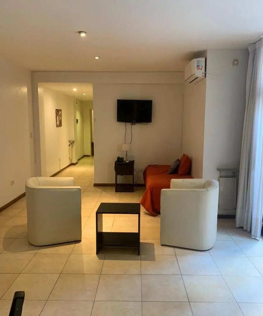 Departamento de 68 m² con 1 dormitorio en alquiler temporal en Lomas de Núñez 1