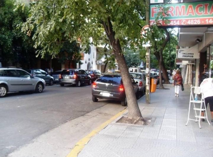ALMAGRO-Impecable-3 dormitorios-Pintado-Pisos de parquet plastif- 3