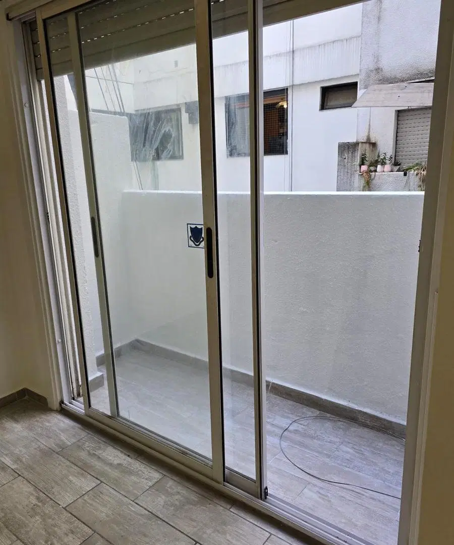 Excelente Monoambiente cocina indep-baño comp-muy bien ubicado 5