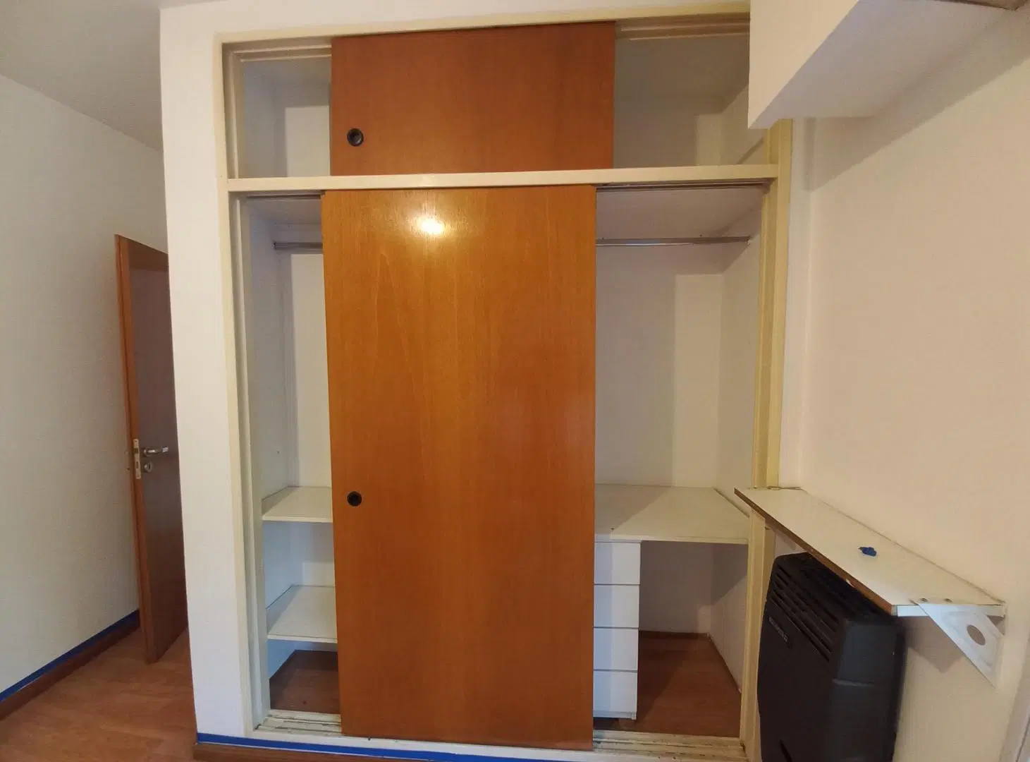 Frente-Balcon-Impecable-Cochera cubierta-metros Parque Centenario 2