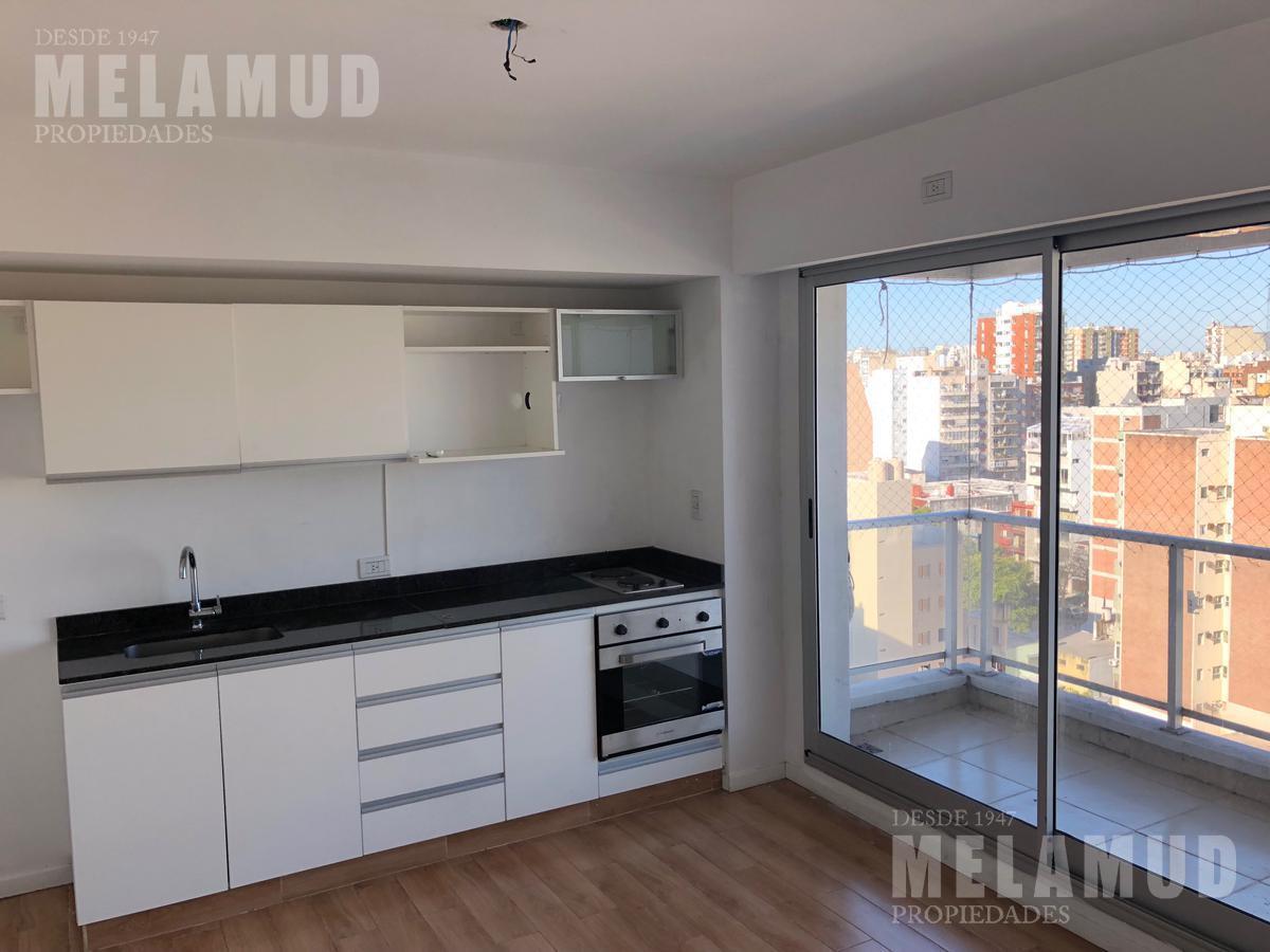 Foto de Venta / 2 Ambientes / Flores / Piso Alto Luminoso Apto Profesional, imagen 2