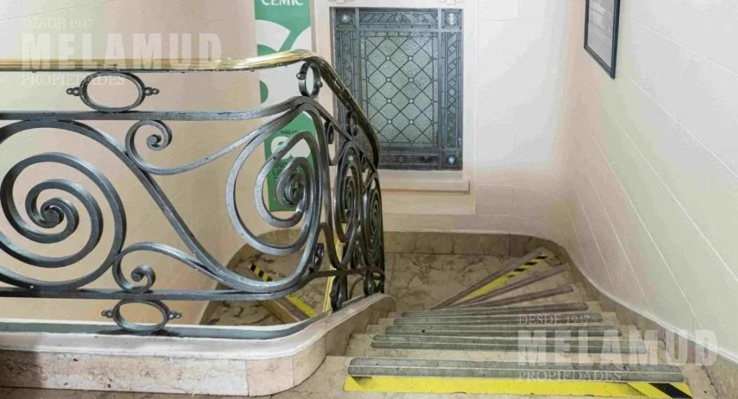 Casa/consultorio /venta y Alquiler / Belgrano 4 Plantas 4
