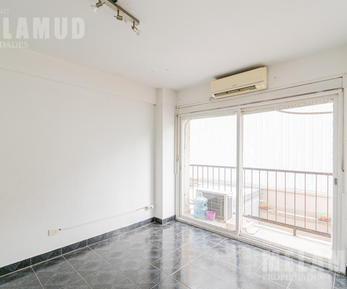 2 Amb / Venta y Alquiler / Villa Ortuzar Esquina 1