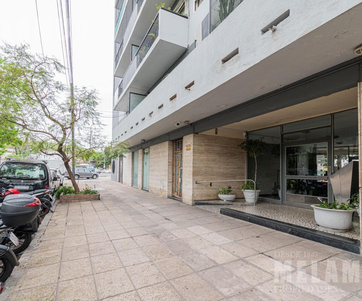 2 Amb / Venta y Alquiler / Villa Ortuzar Esquina 2