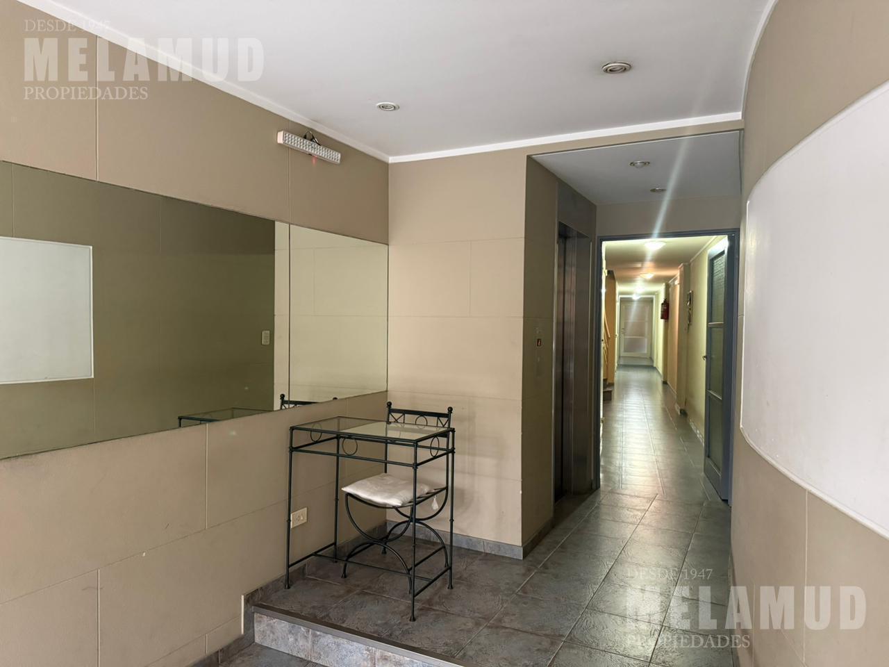 Foto de 4 AMBIENTES / VENTA / FLORES CON PARRILLA PROPIA APTO CREDITO, imagen 2