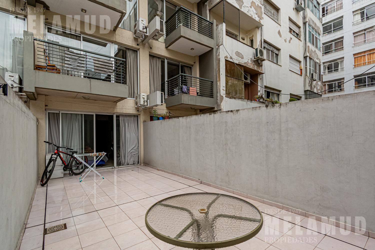 MONOAMBIENTE CON PATIO / VENTA / BALVANERA FINANCIACION PROPIA
