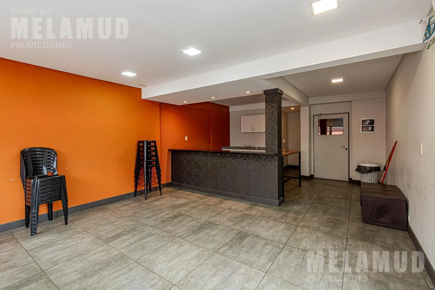 MONOAMBIENTE CON PATIO / VENTA / BALVANERA FINANCIACION PROPIA