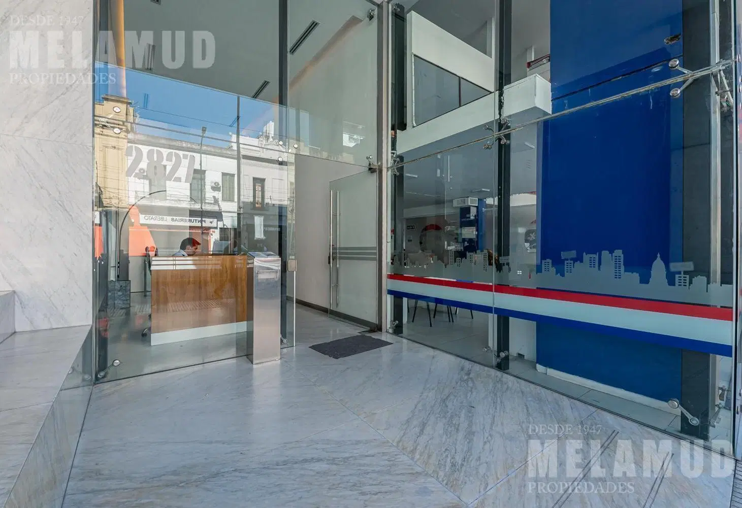 MONOAMBIENTE OFICINA / ALQUILER / COLEGIALES SEGURIDAD 24HS 1