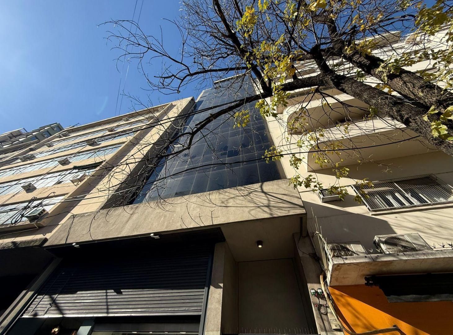 Gran oficina con despacho / ALQUILER / TRIBUNALES