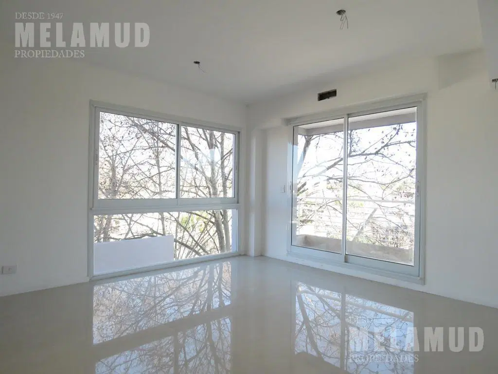 MONOAMBIENTE / VENTA / URQUIZA PISO ALTO 2