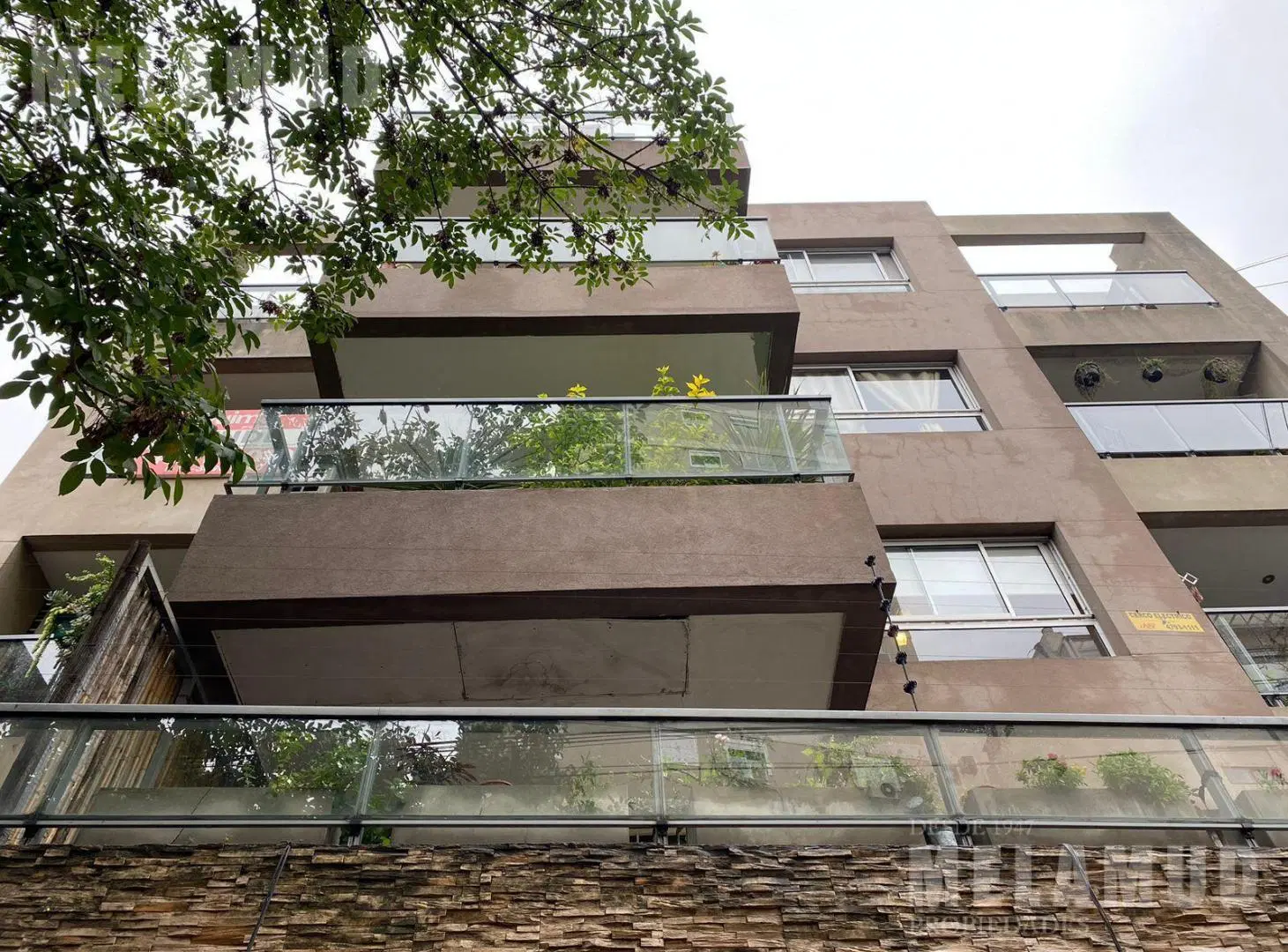 2 AMBIENTES / ALQUILER / COLEGIALES / con BALCON, y AMENITIES 2