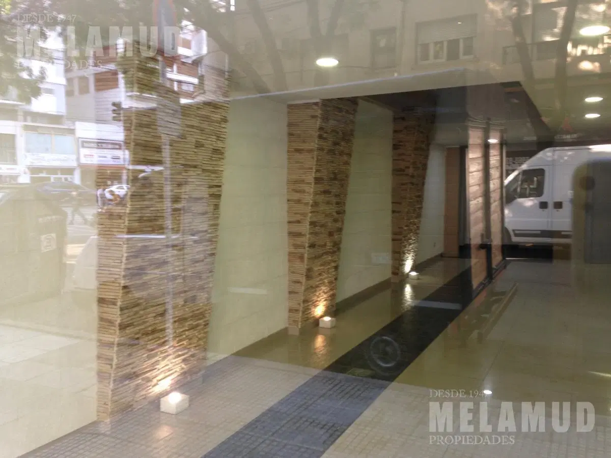 LOCAL 140 m2 doble altura / ALQUILER / VILLA CRESPO Thames y Corrientes 2
