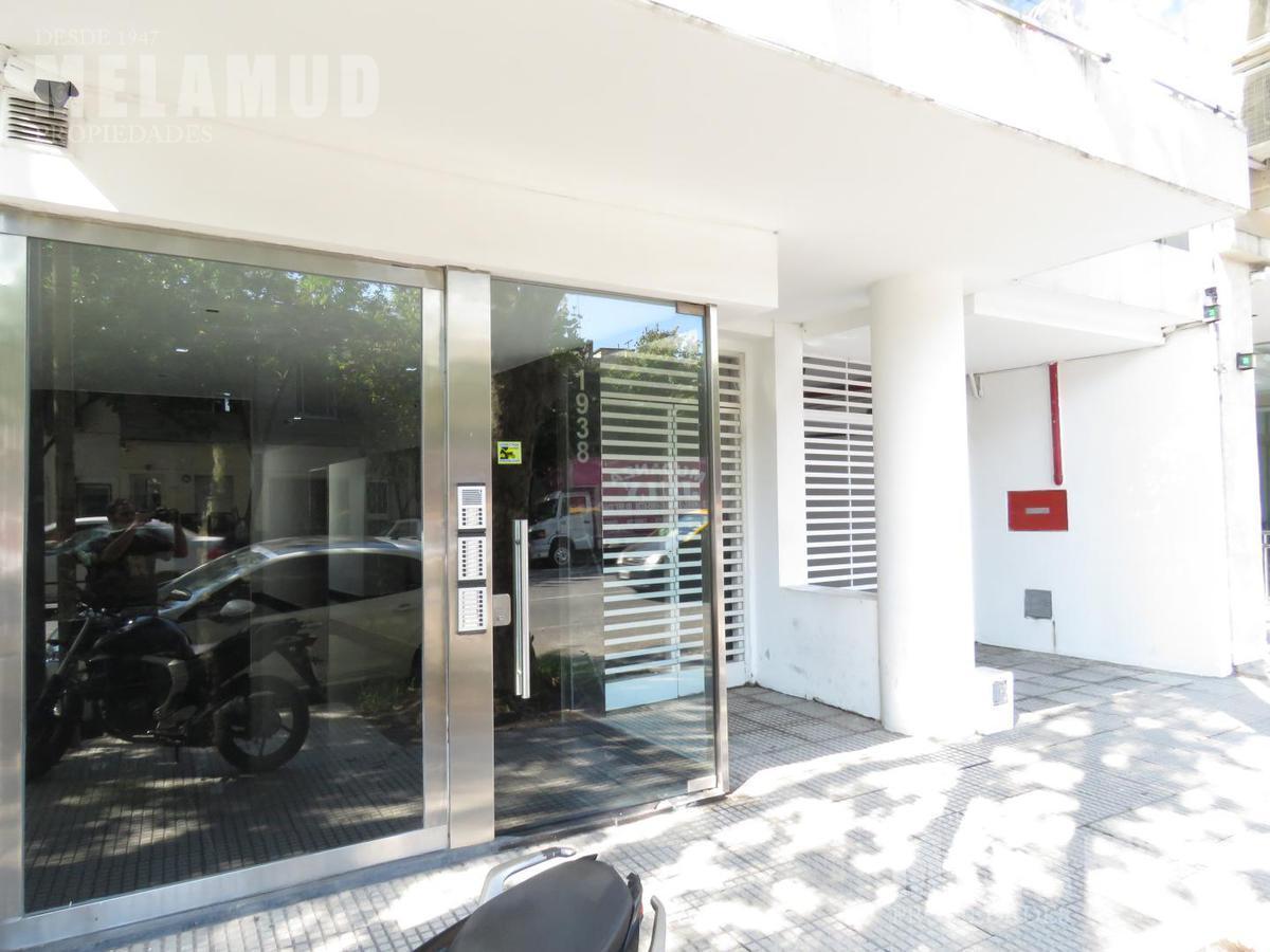 Foto de Venta / 2 Ambientes / Flores / Luminoso Apto Profesional COCHERA, imagen 3