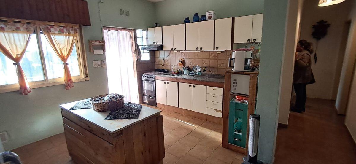 Foto de CASA en VENTA 4 AMBIENTES en San Miguel con JARDIN con PLANTAS, imagen 5