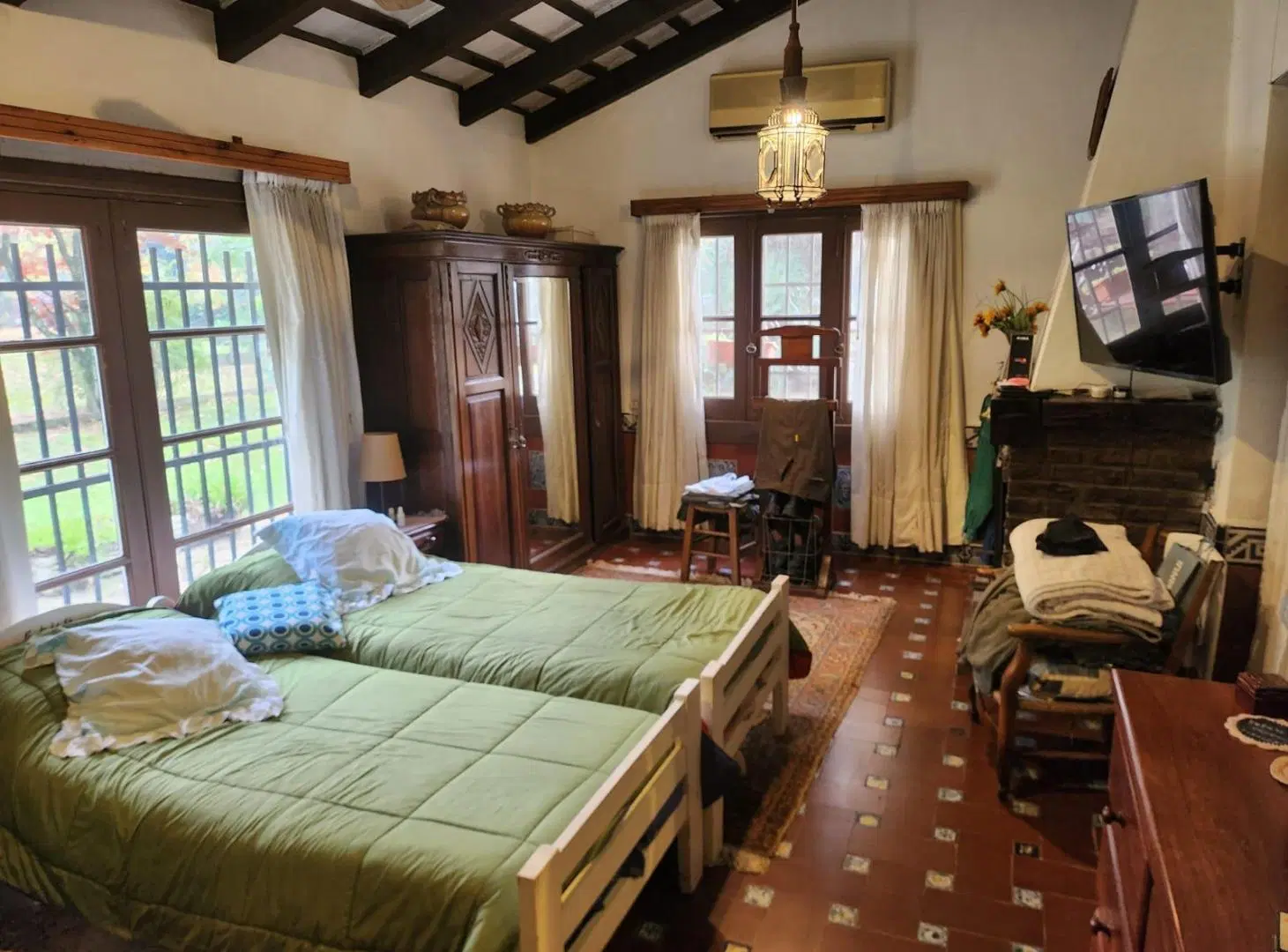 Gran Casa quintan sobre principal de La Reja 2