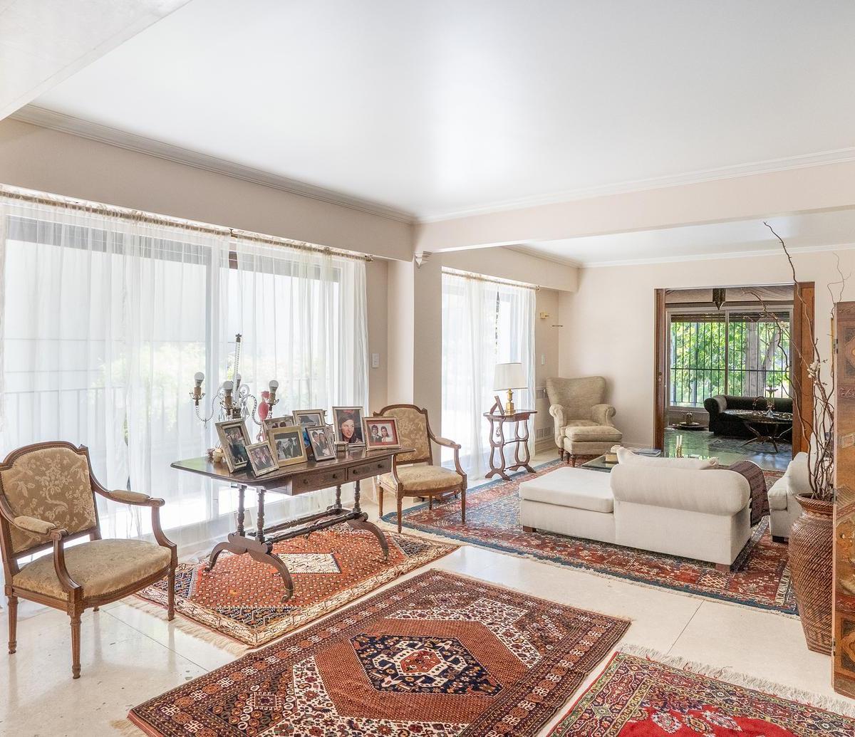 Departamento en Venta Barrancas de Belgrano 4 Domitorios, Cochera y Terrazas - Seguridad 24hs 2