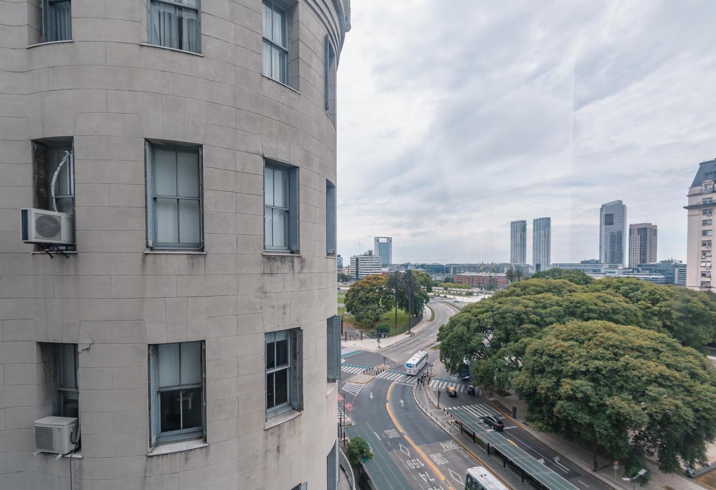 OFICINA EN VENTA/ALQUILER EN MONSERRAT - PISO COMPLETO CON VISTA